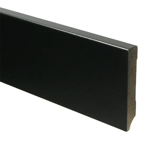 Moderne plint 90x15mm RAL 9005